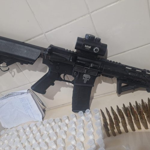 Rondesp derruba dois na cidade de Brumado e apreende arsenal usado por facção