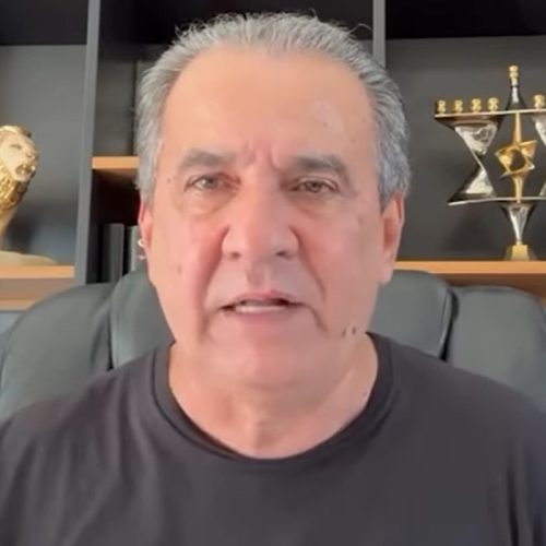 Pastor Silas Malafaia pede devolução de passaporte e cadernos de mensagens bíblicas apreendidos por Moraes