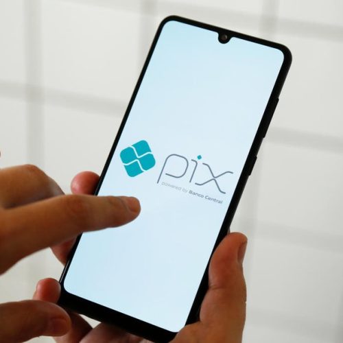 Uso do Pix cresce 52% em 2024 e já supera todas as outras formas de pagamento somadas