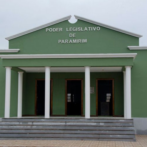 Vereadores e prefeito de Paramirim se unem contra cobrança abusiva da Embasa