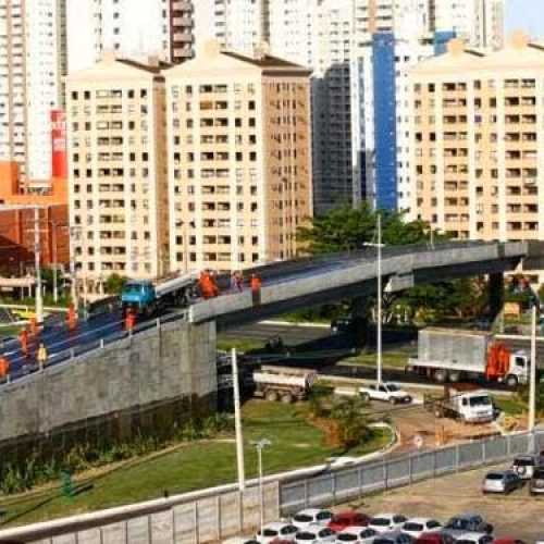 Violência na Bahia: Adolescente cai de viaduto e morre após ser abordado por assaltantes em Salvador