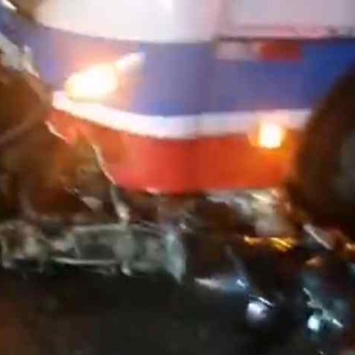 Homem morre e passageiros ficam feridos após colisão entre micro-ônibusna rodovia Itapetinga-Itambé