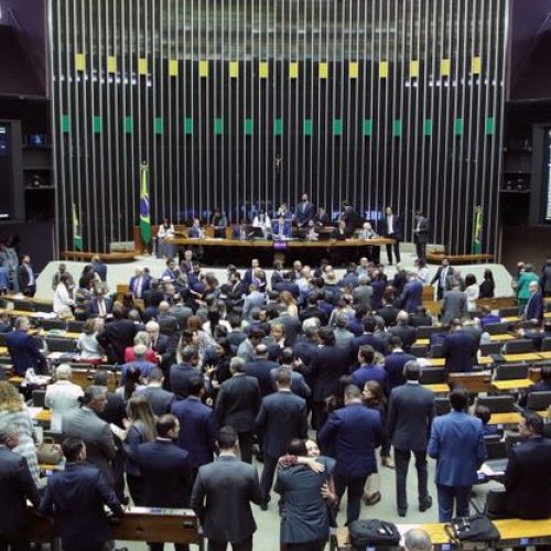 Câmara aprova pacote de leis no 1º semestre e se prepara para embates políticos rumo a 2026