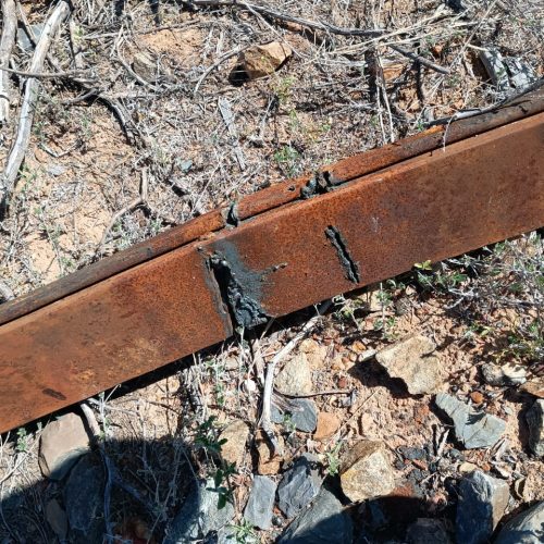 Polícia prende duas pessoas em flagrantes por furto de trilhos da Empresa VLI em Brumado