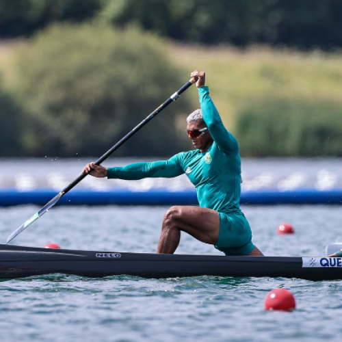 Isaquias Queiroz conquista ouro na Copa do Mundo de Canoagem