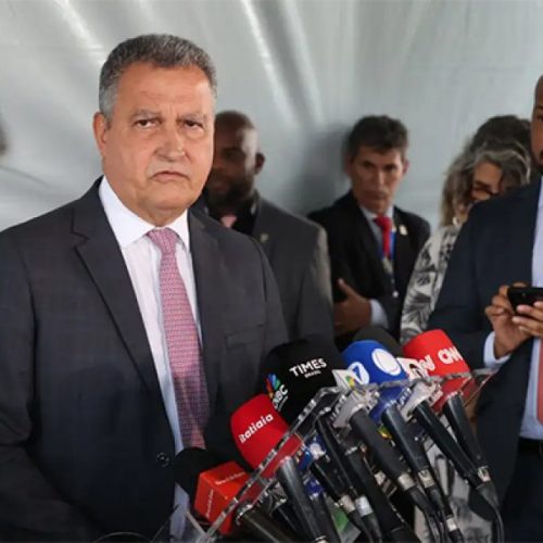 Caso dos respiradores assombra Rui Costa e ameaça sua disputa ao Senado